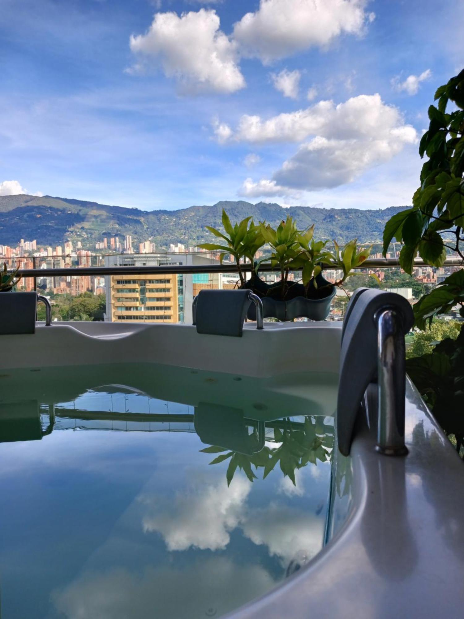 Hotel Sixtina Plaza Medellin Itagui Exterior photo